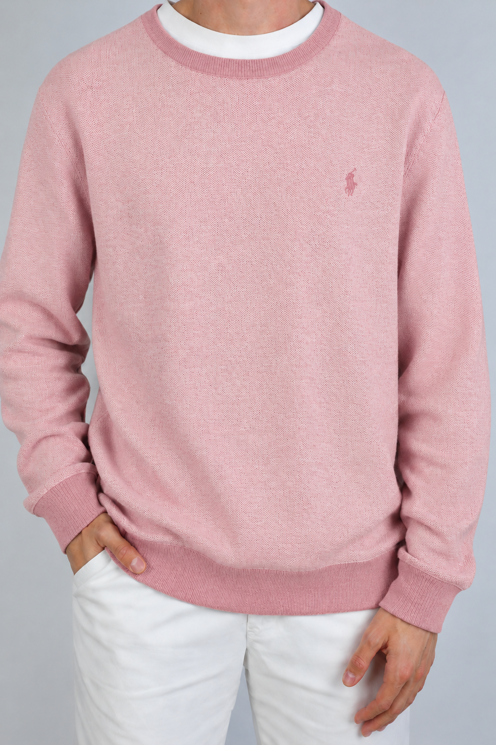 #3052 — modelfoto met verfijnde originele stof- en sluitingsdetails