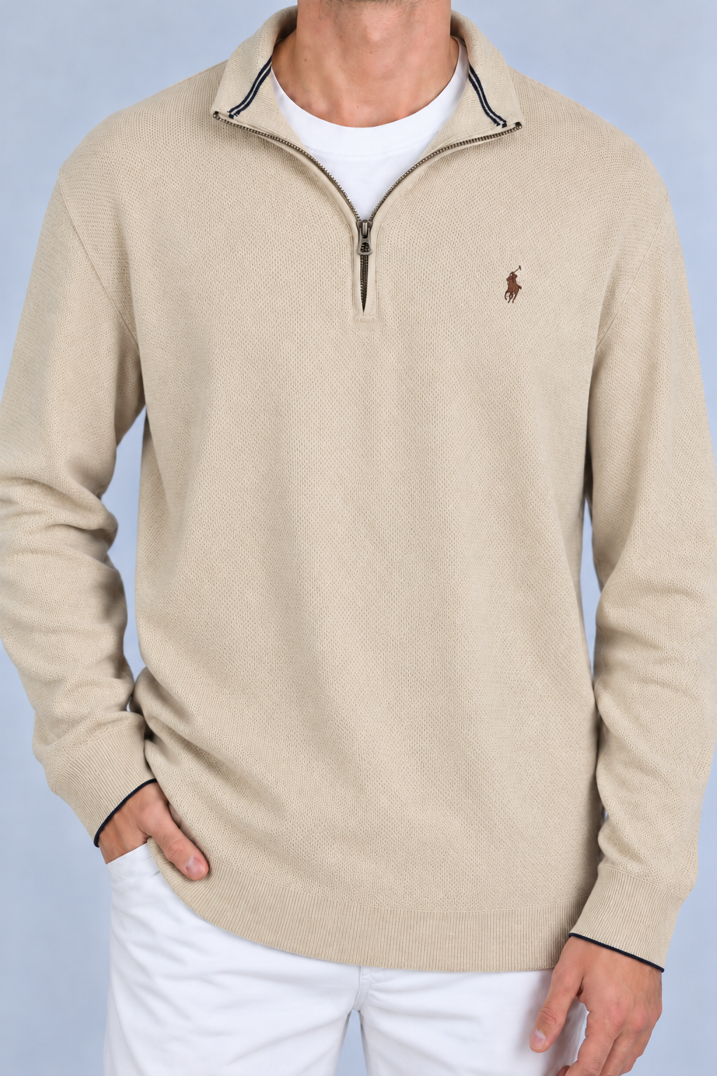 #3523 — modelfoto met verfijnde originele stof- en sluitingsdetails