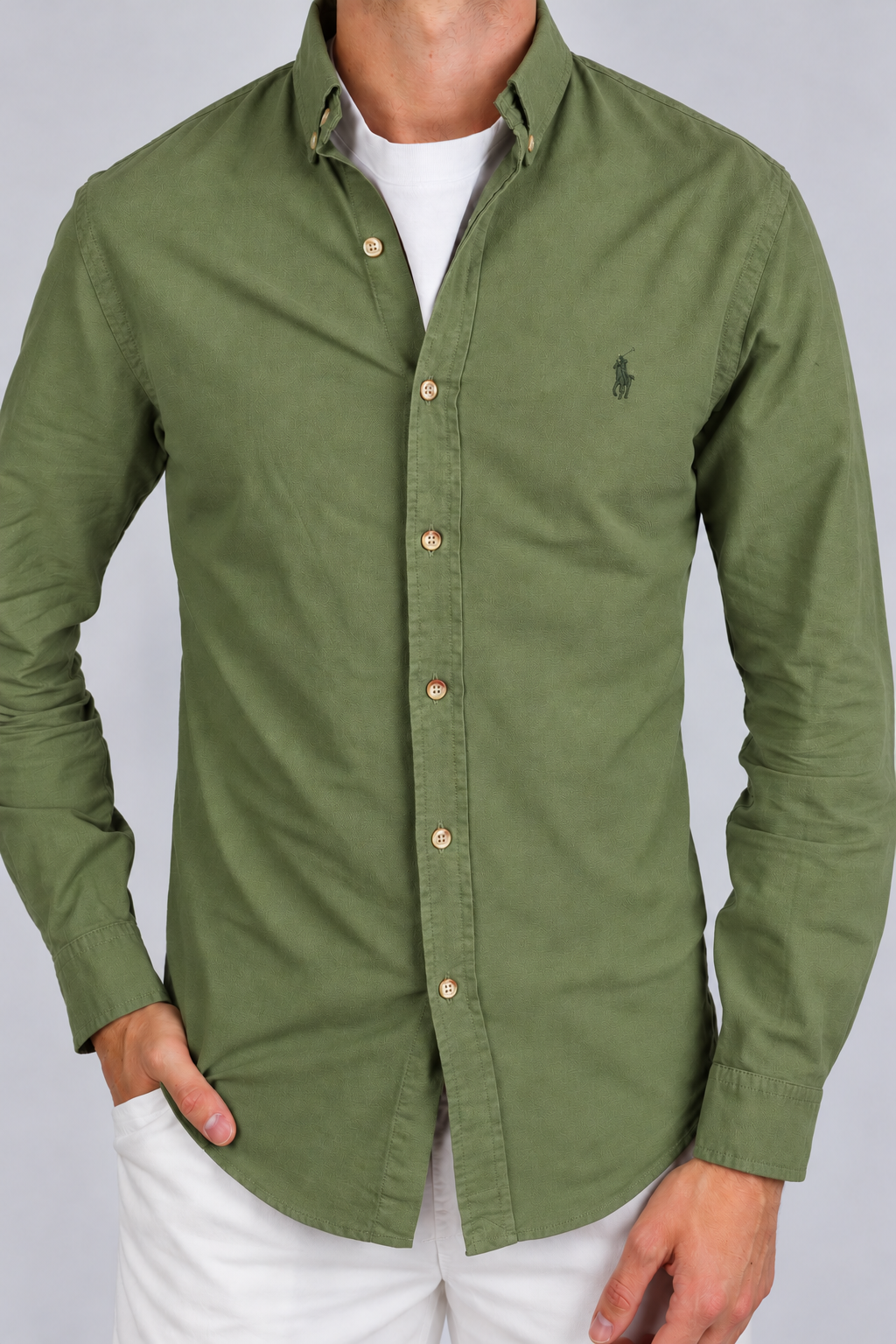 #3531 — modelfoto met verfijnde originele stof- en sluitingsdetails